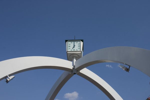 Часовника до пазара в Кърджали